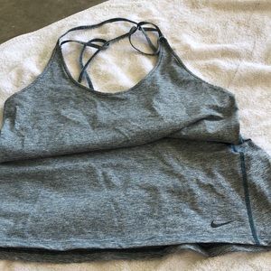 Nike tank